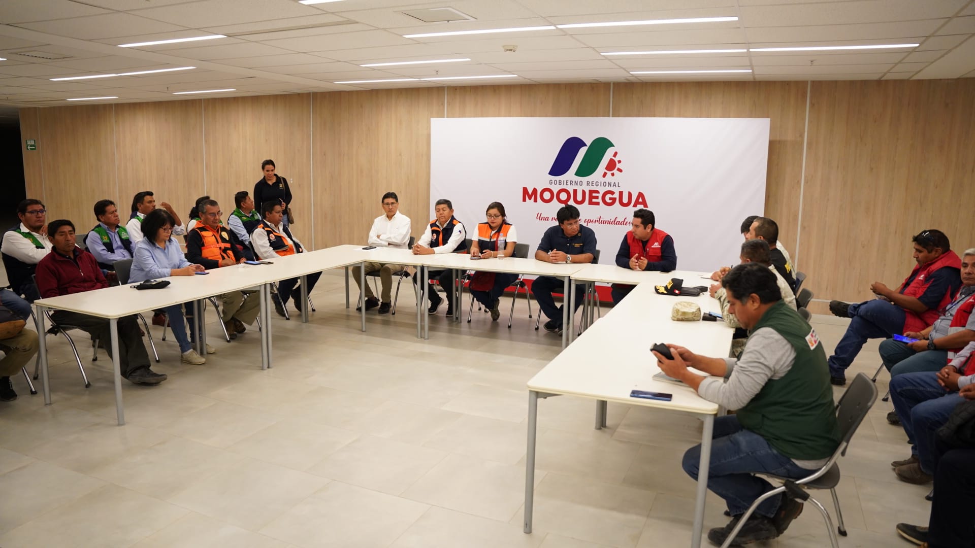 GORE lidero reunión con entidades de primera respuesta ante incremento del caudal del río Moquegua